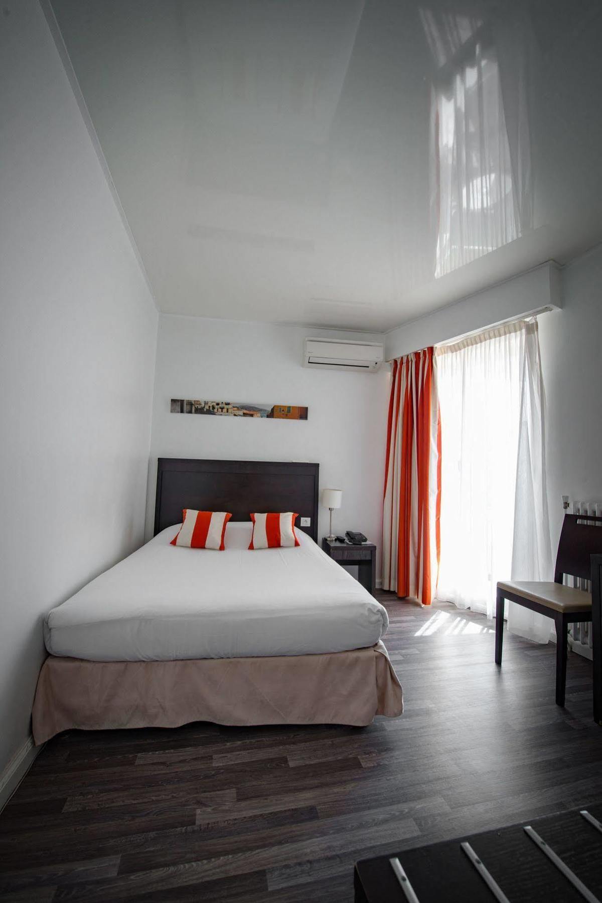 Hotel Comte De Nice Beaulieu-sur-Mer Exterior photo